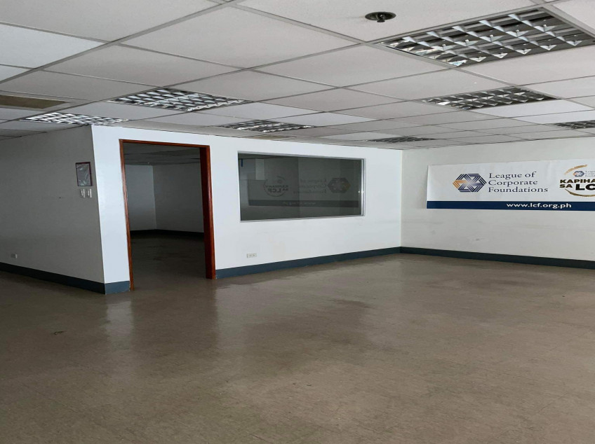 One Corporate Plaza Condominium 845 Pasay Road Arnaiz Ave., Makati City (For Sale or Rent)