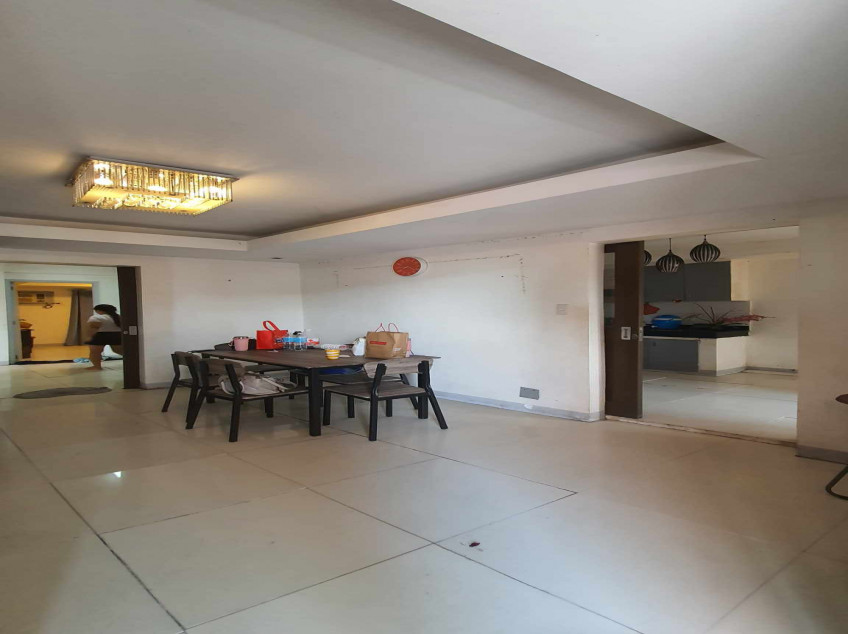 3-STOREY 7-BEDROOM HOUSE & LOT FOR SALE in Brgy Wawa, Taguig City