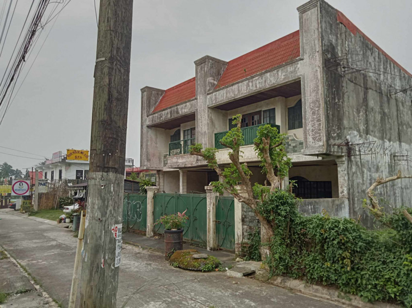 Commercial Lot with building for Sale  in Tagaytay