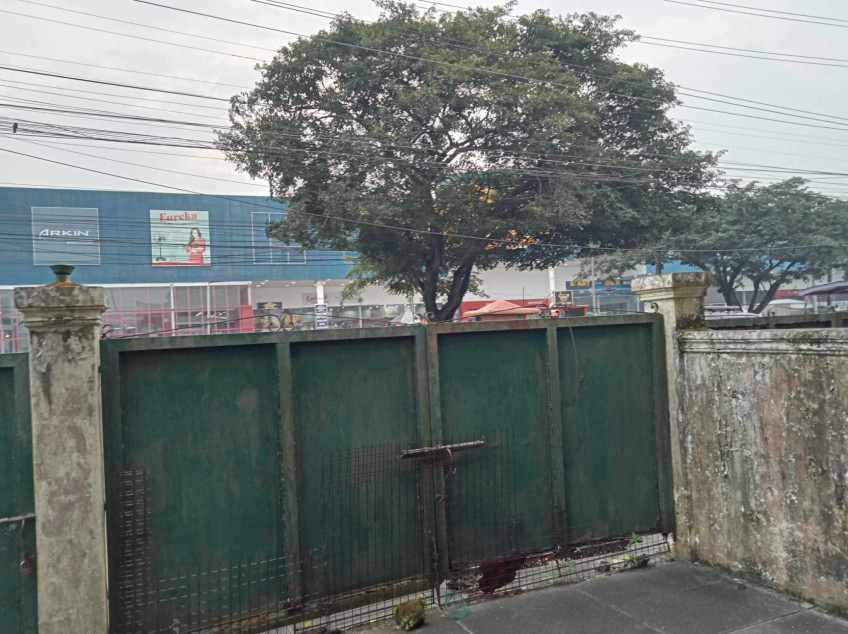 Commercial Lot with building for Sale  in Tagaytay