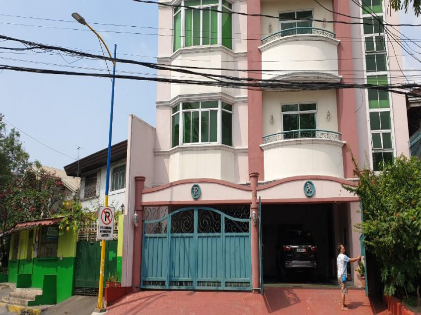 For Sale 12 Bedroom Residential Building in New Zaniga Mandaluyong City