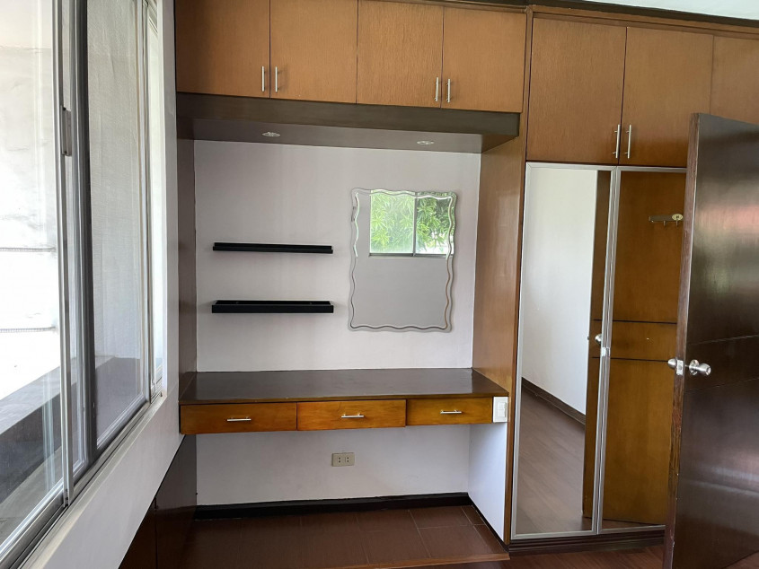 Semi-furnished townhouse 2-bedroom w/ 2 parking - Valle Verde 2 Pasig Metro Manila