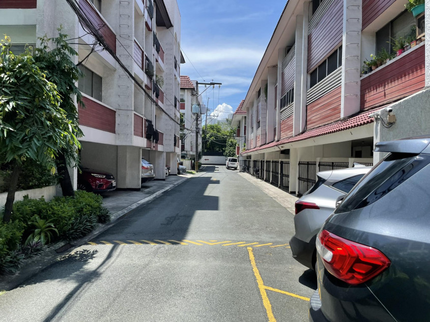 Semi-furnished townhouse 2-bedroom w/ 2 parking - Valle Verde 2 Pasig Metro Manila