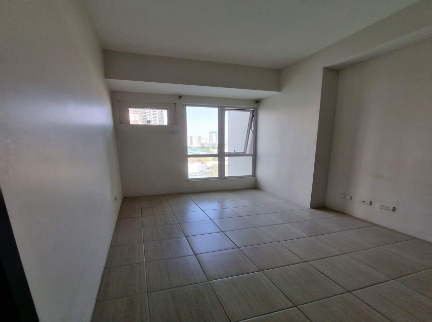 Condo Pasalo - Pioneer Woodlands, Mandaluyong City 30.26 sqm 1BR semi-furnished