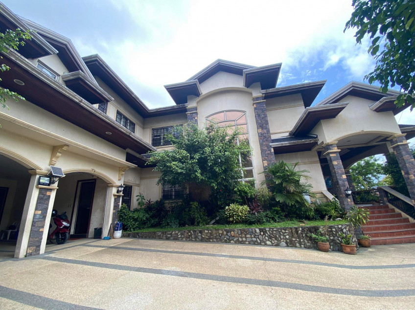 Old But Gold Mansion House in Bocaue, Bulacan