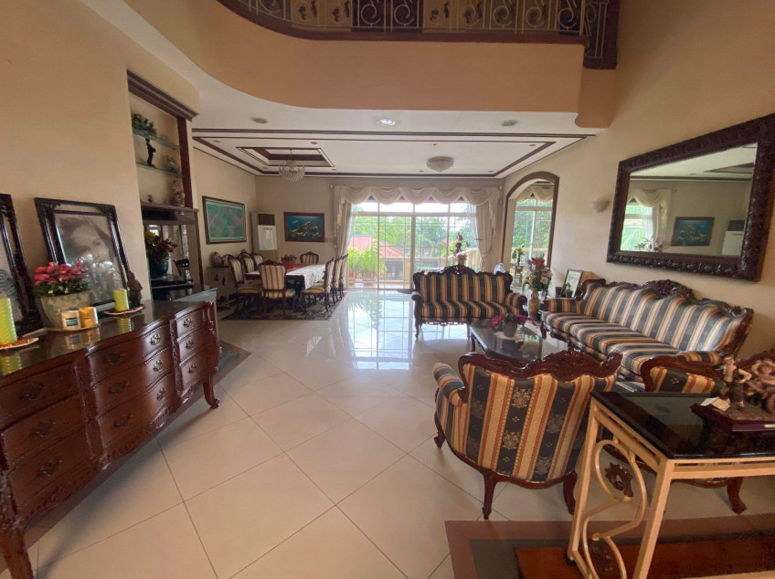 Old But Gold Mansion House in Bocaue, Bulacan