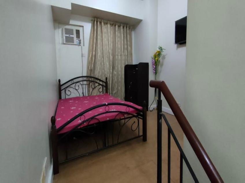 Loft Type 33.84 SQM. Semi Furnished In Pioneer St. Mandaluyong City