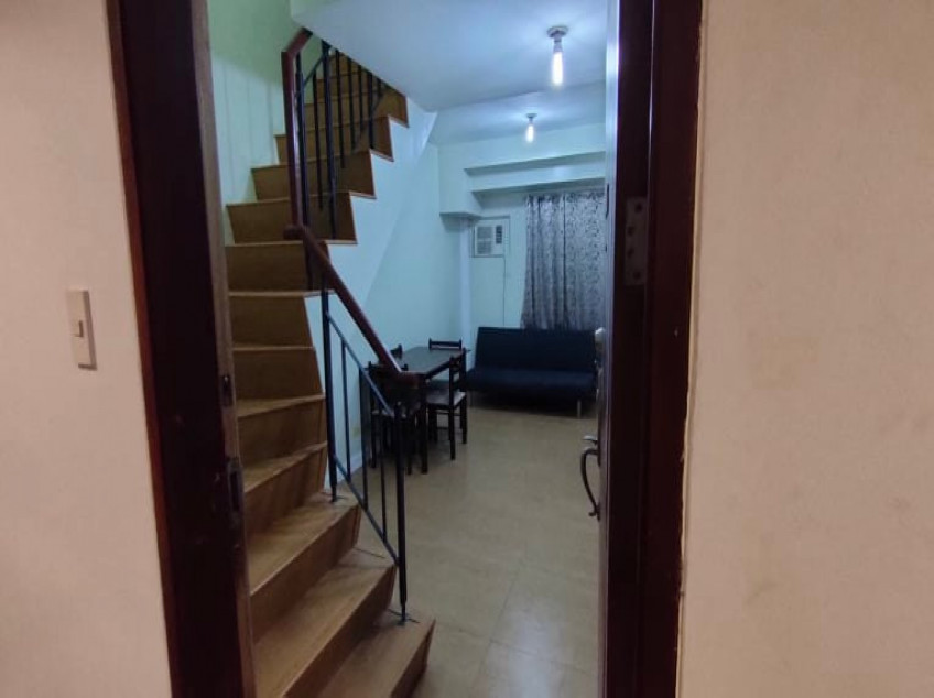 Loft Type 33.84 SQM. Semi Furnished In Pioneer St. Mandaluyong City