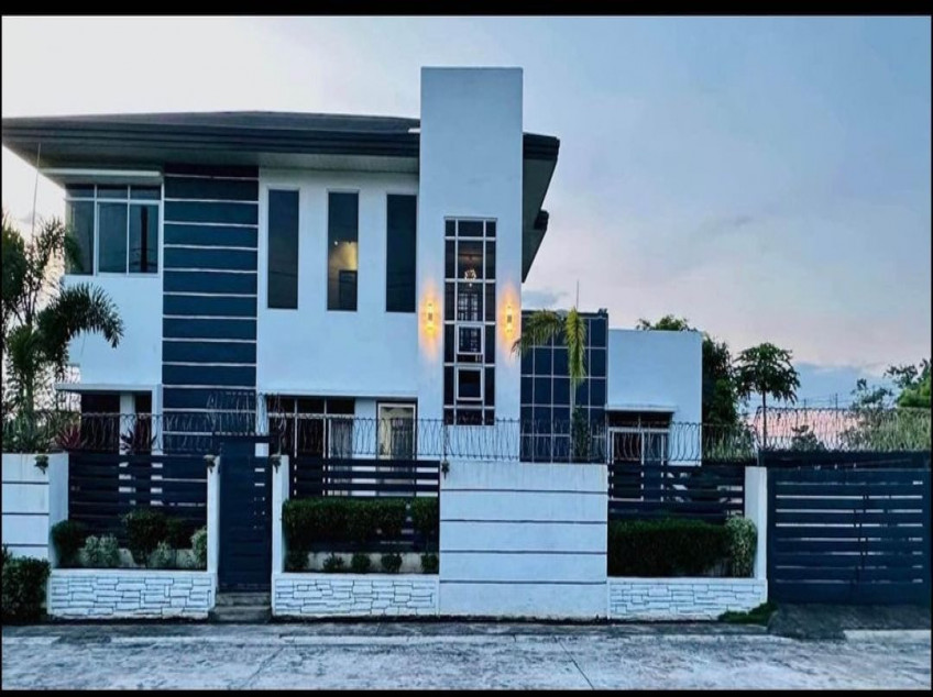 2 Storey House at Oasis Subdivision Mansilingan Bacolod City