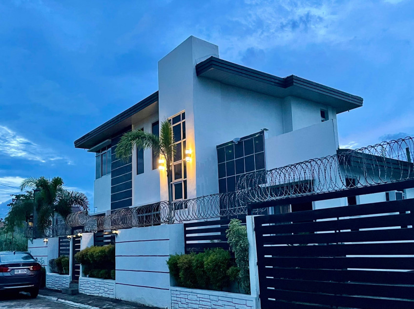 2 Storey House at Oasis Subdivision Mansilingan Bacolod City