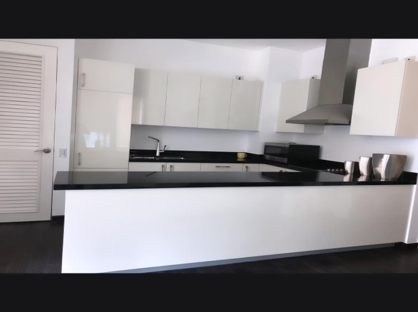 Trump Tower Furnished 2BR Condo for Sale/Rent 160 Sqm