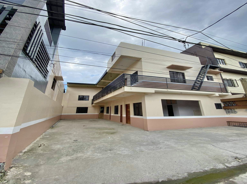 12 Units Apartment With Existing Tenants In Laguna