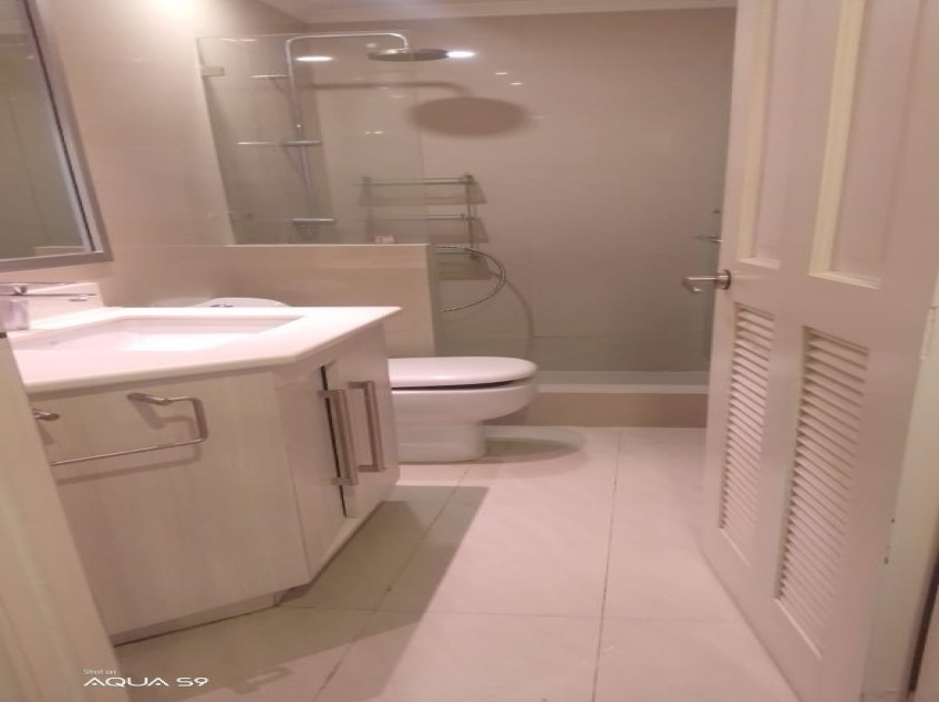 125 SQM Condo At Easton Place Makati