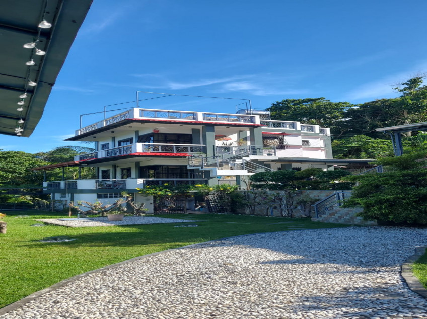 4 Bedrooms Villas With Seaview In Puerto Galera