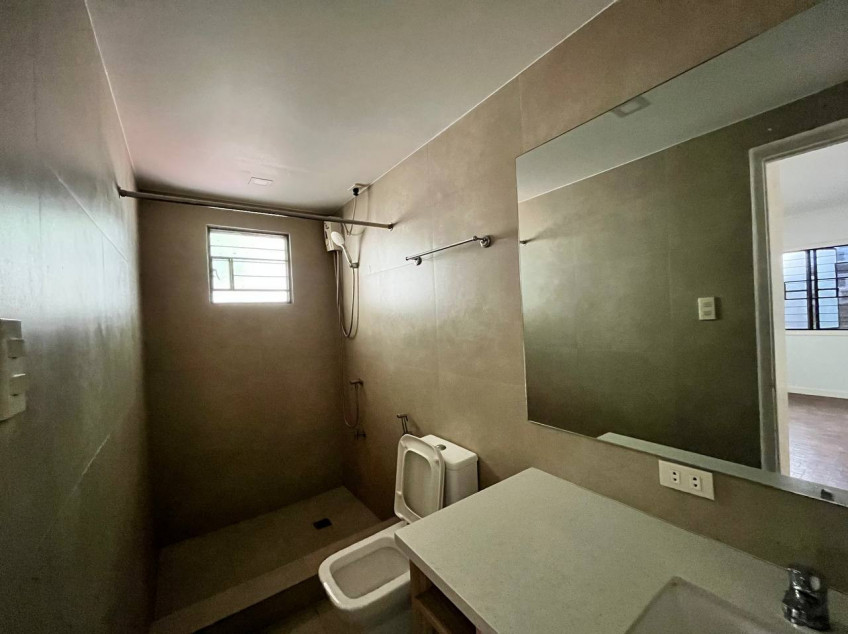 House For Rent United Hills Village, Paranaque Great Location!