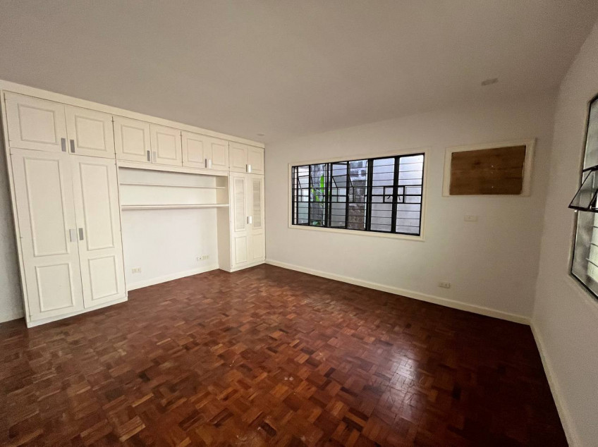 House For Rent United Hills Village, Paranaque Great Location!