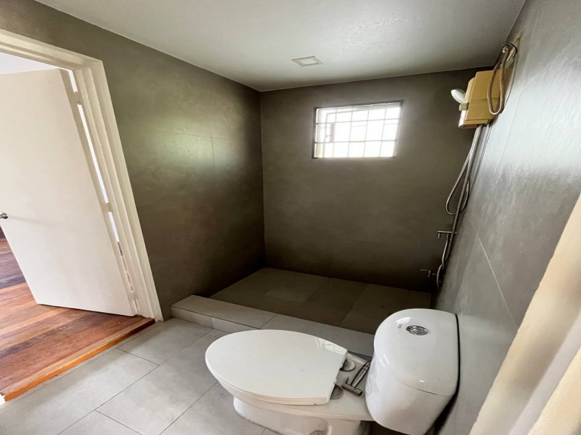 House For Rent United Hills Village, Paranaque Great Location!