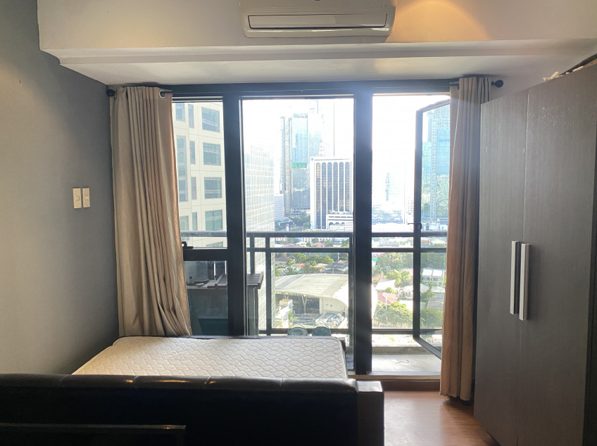 Studio Unit For sale, 26.47 SQM, Semi-Furnished, @ 26flr Facing Makati Ave-Buendia