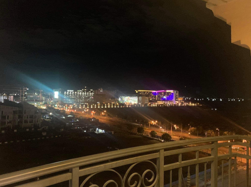 Condo Unit At Monarch Park Suites Balmoral Suites For Sale