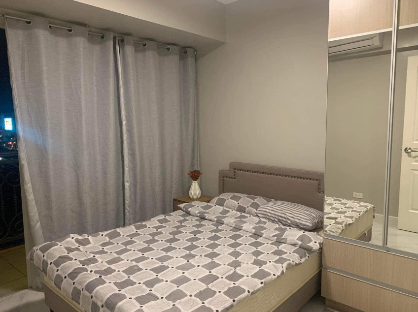 Condo Unit At Monarch Park Suites Balmoral Suites For Sale