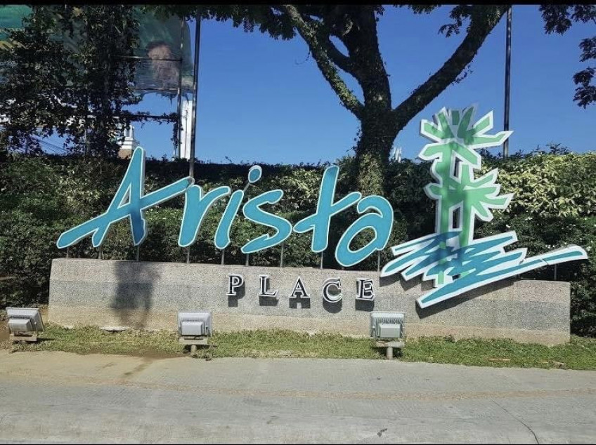 For Sale Semi Furnished 2 BR Condo Unit With Clean Title