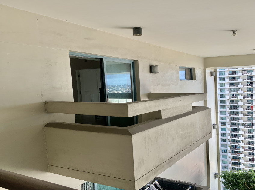 2BR Fully Furnished With Balcony At DMCI The Tivoli Residences