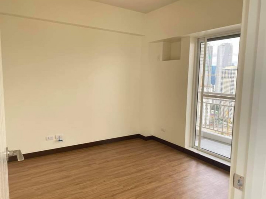 Lumiere 2 BR 65 SQM For Sale In Pasig