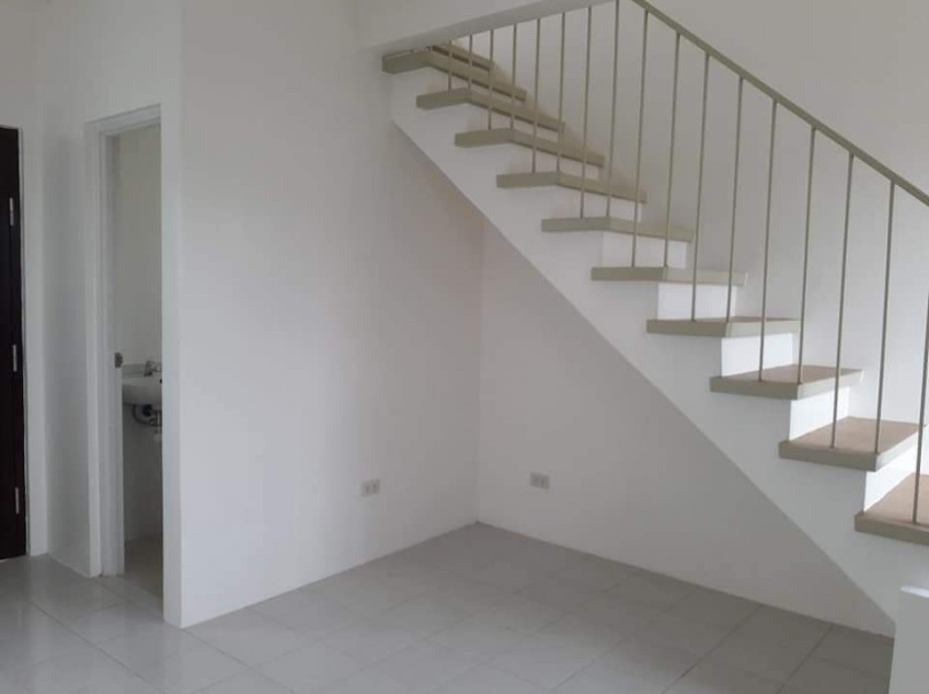 Gisele Townhouse (Inner Unit) In San Jose Del Monte, Bulacan