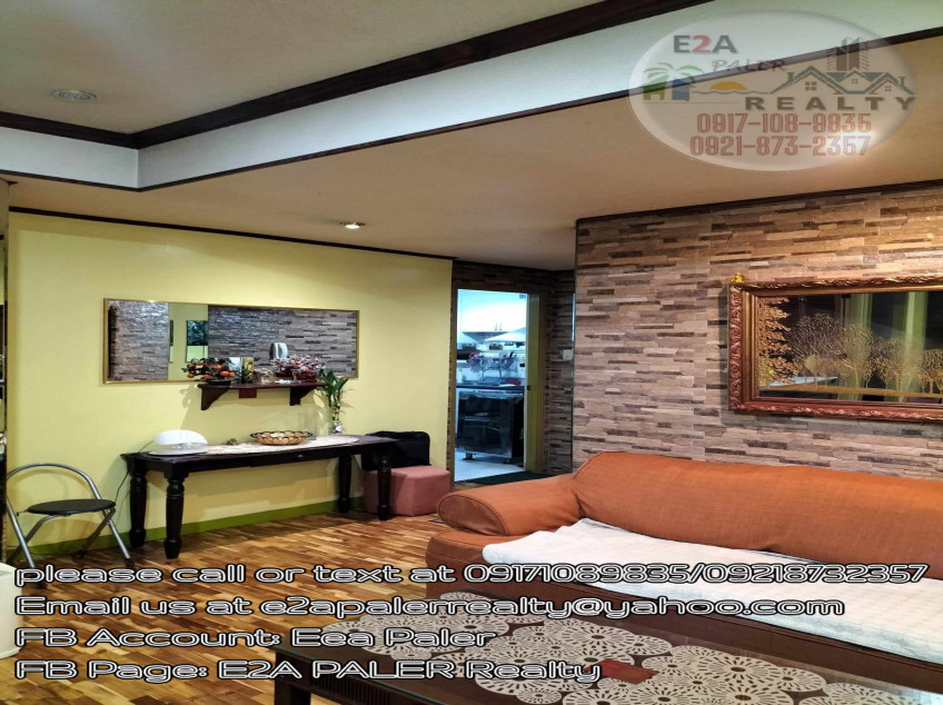 2 BR Condo Unit In Makati With Maid's Room For Sale