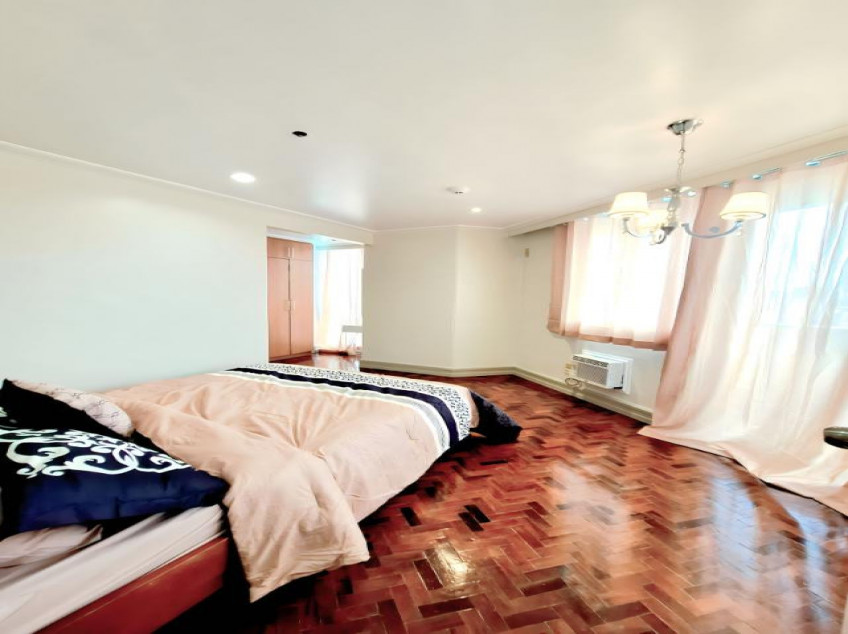 2 BR Unit For Rent At Robinsons Place Residences,, P. Faura, Manila