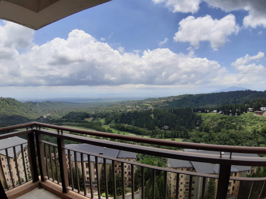 The Woodridge At Tagaytay Highlands 3 Bedroom Condo With Mountain View