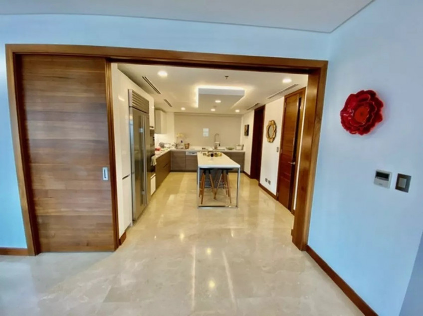 For Sale: Two Roxas Triangle Fully Furnished 3 Bedroom Unit In Makati City