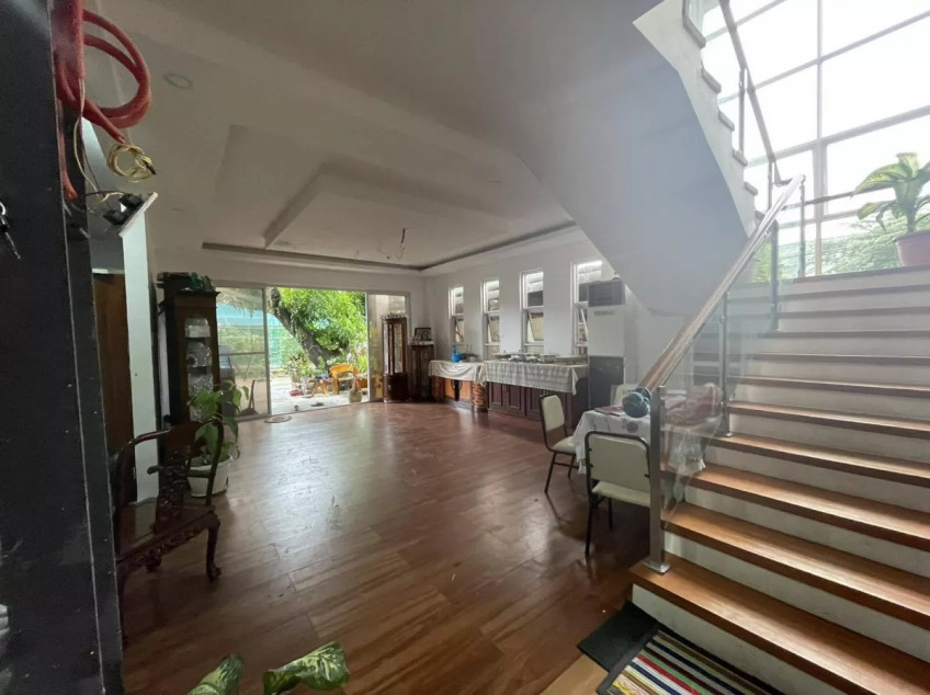 House And Lot With Swimming Pool For Sale At BF Homes, Parañaque City