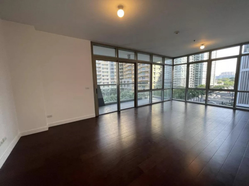 For Sale: 4 Bedroom Condo Unit At East Gallery Place in BGC, Taguig City