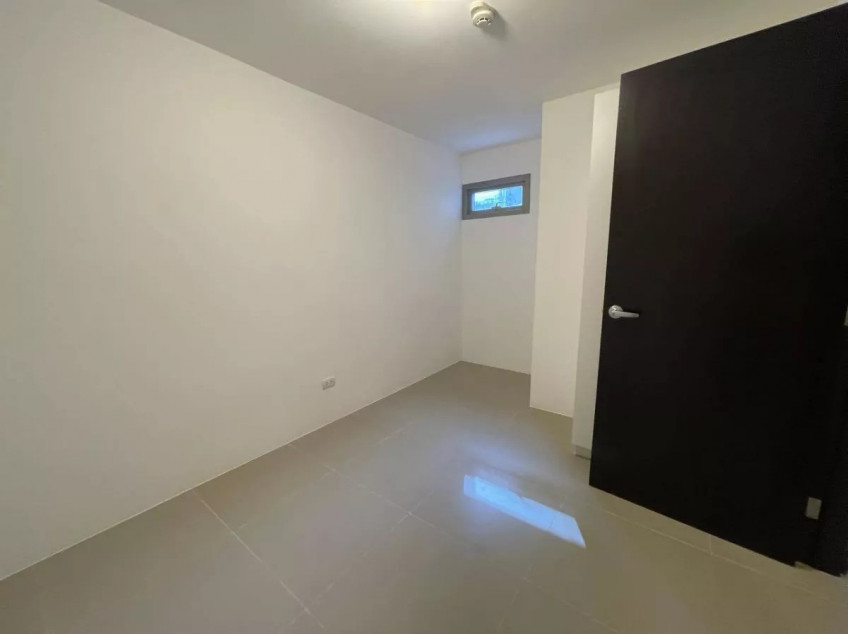 For Sale: 4 Bedroom Condo Unit At East Gallery Place in BGC, Taguig City