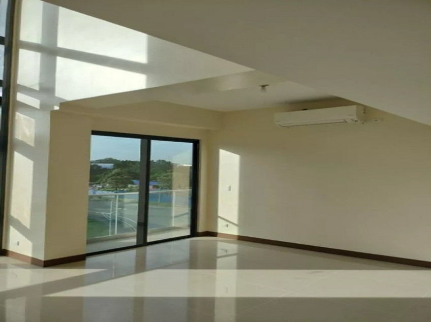 For Sale Semi-Furnished 3 Bedroom Unit In The Albany, McKinley Hill, Taguig