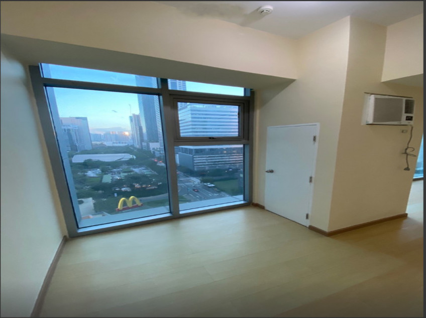 Bare Or Furnished Studio Unit With Parking Avant The Fort Corner Of Burgos Circle