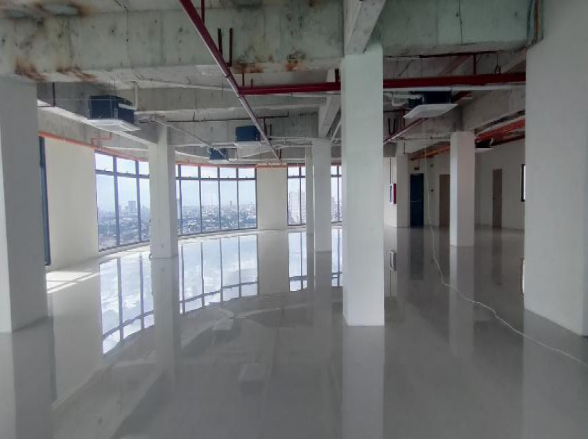 Commercial Space At Global Business Tower Quezon City