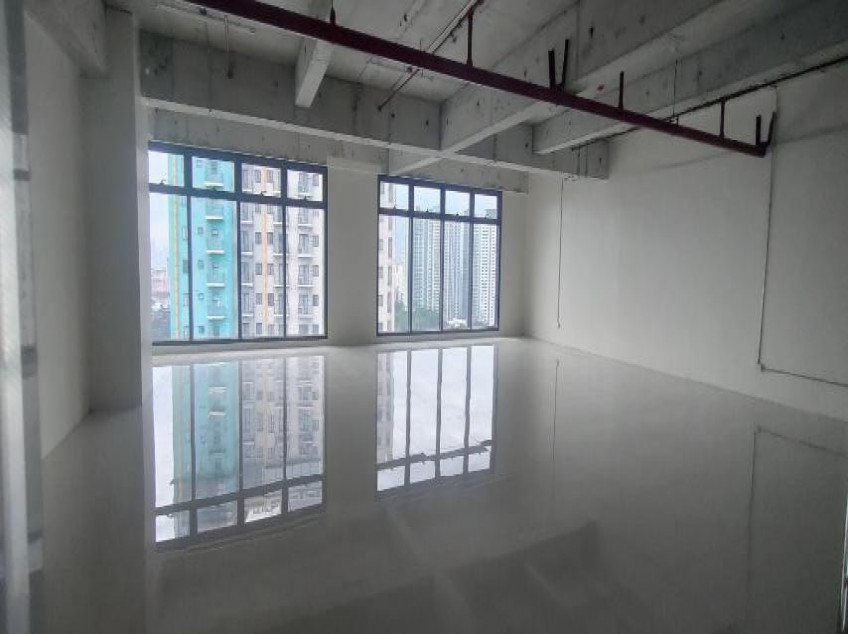 Commercial Space At Global Business Tower Quezon City