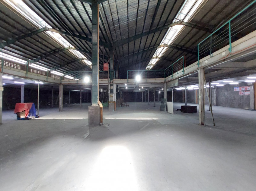 Warehouse For Rent In Tandang Sora, Quezon City