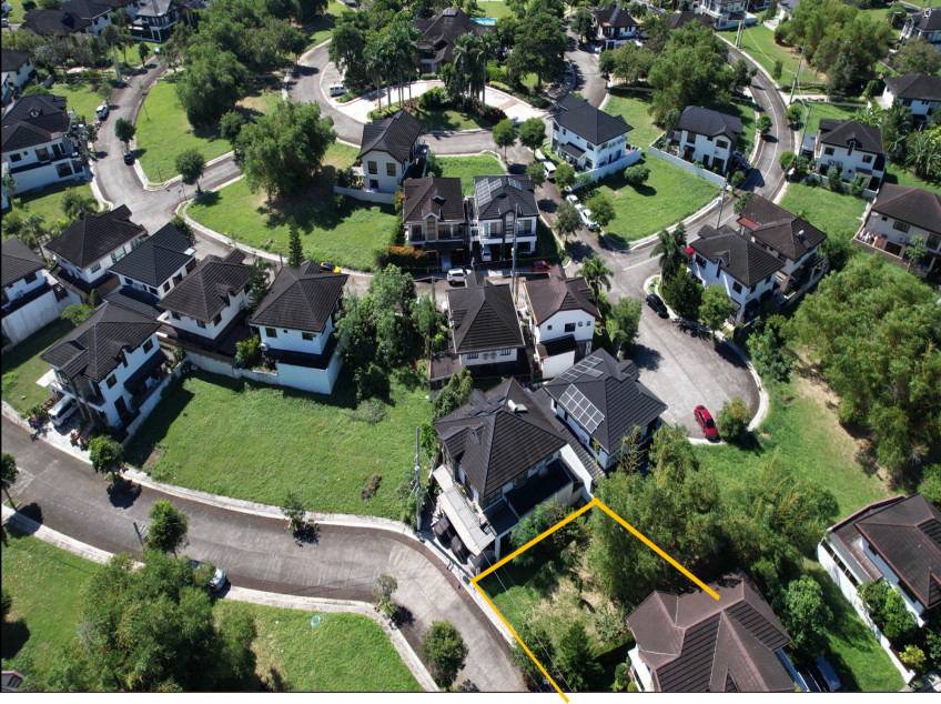 Residential Lot for Sale In Sta. Rosa, Laguna