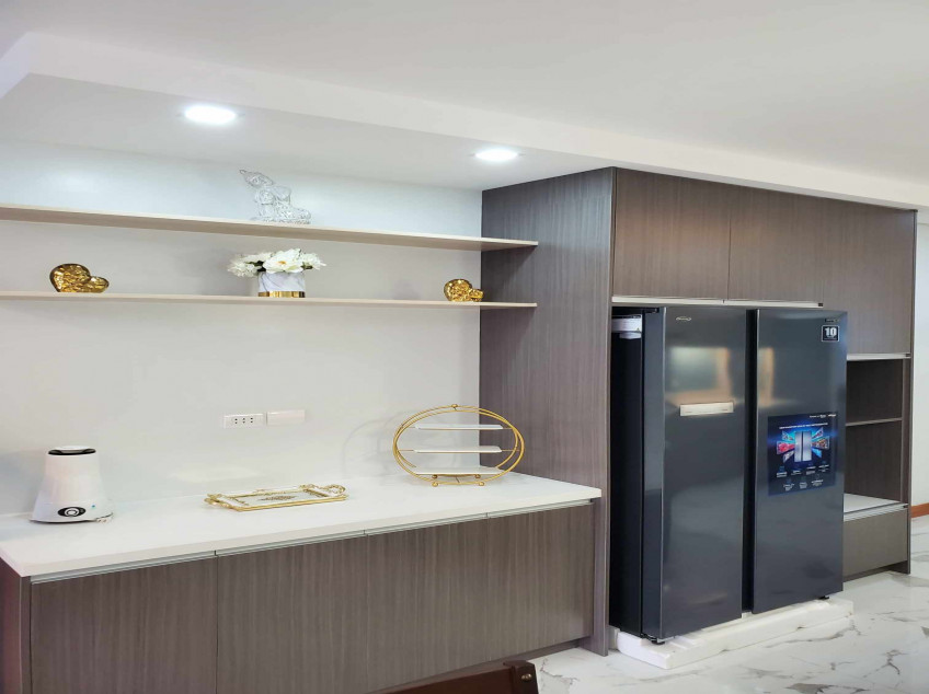 5BR Semi-Furnished Townhouse For Sale with Parking in Dona Juana Pasig City