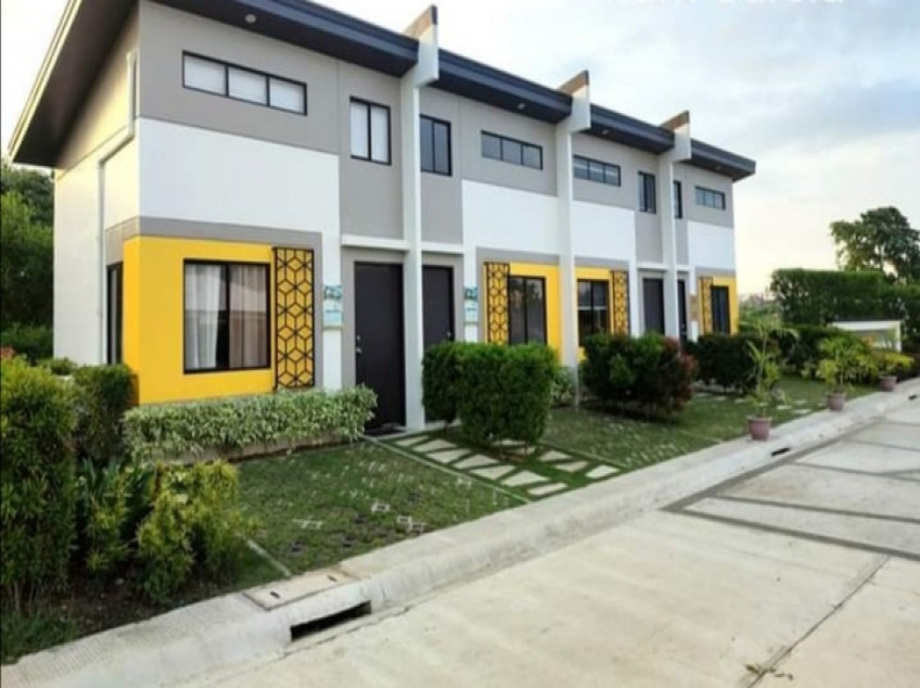 Rent To Own House In PHirst Subdivision Calauan, Laguna