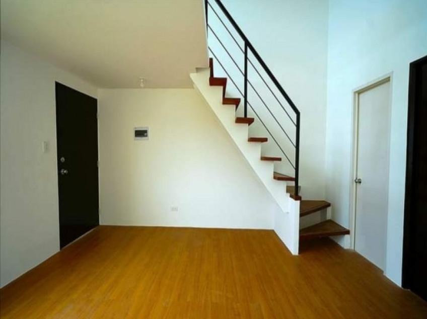 Rent To Own House In PHirst Subdivision Calauan, Laguna