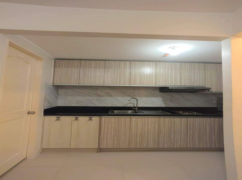 2BR Condo With Mountain View And Good Lighting For Rent In Cebu City