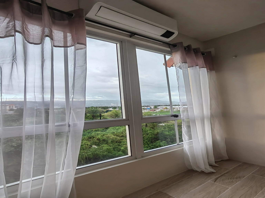 2BR Condo With Mountain View And Good Lighting For Rent In Cebu City