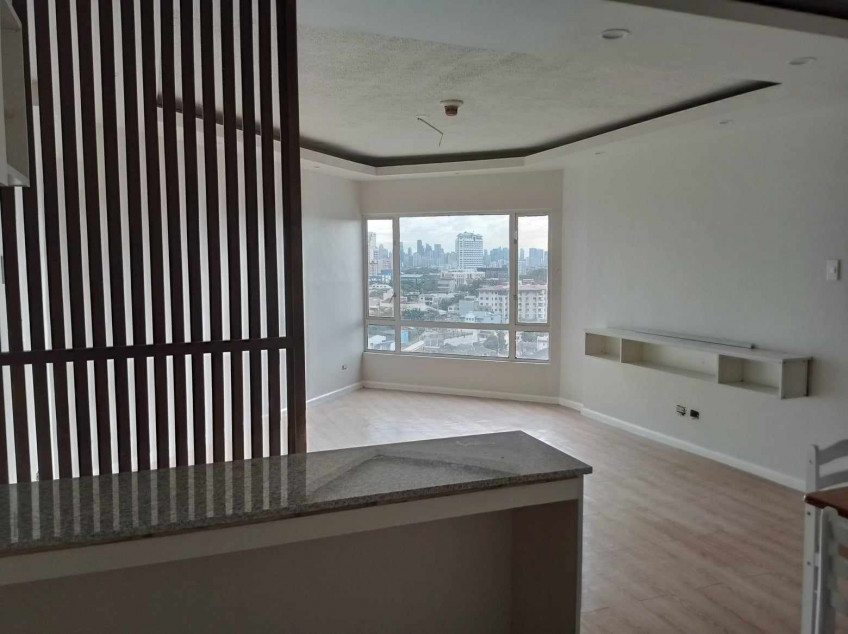 The Regalia Park Tower A Condominium For Rent Near EDSA