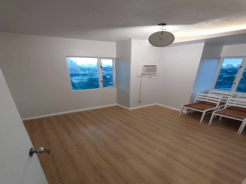 The Regalia Park Tower A Condominium For Rent Near EDSA