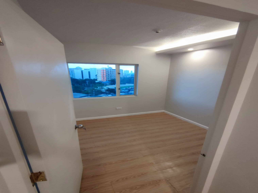 The Regalia Park Tower A Condominium For Rent Near EDSA