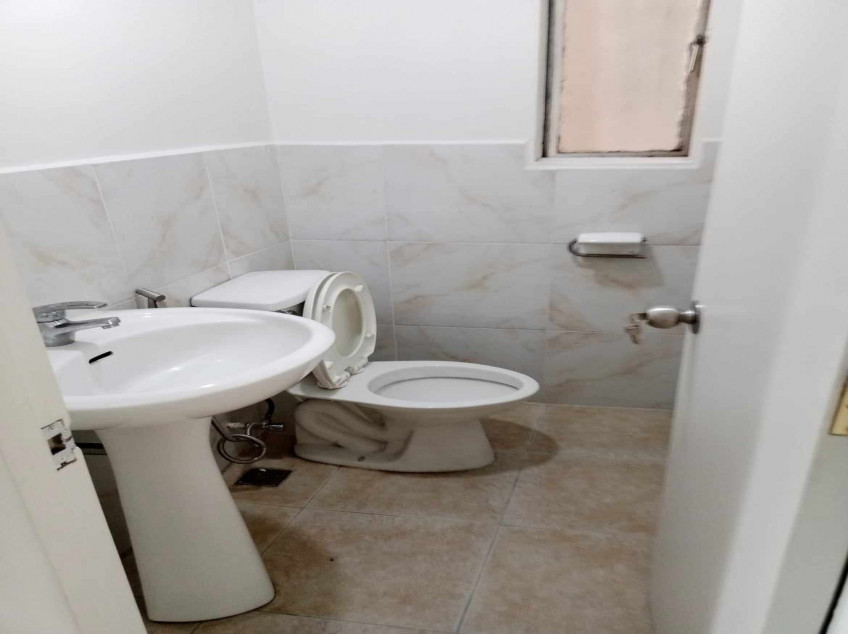 The Regalia Park Tower A Condominium For Rent Near EDSA